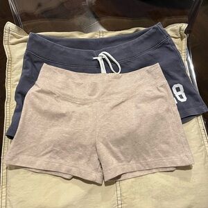 Brandy Melville shorts bundle (2PCS)